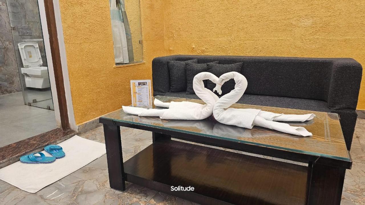 Solitude, The Boutique Hotel Haldwāni Exteriör bild